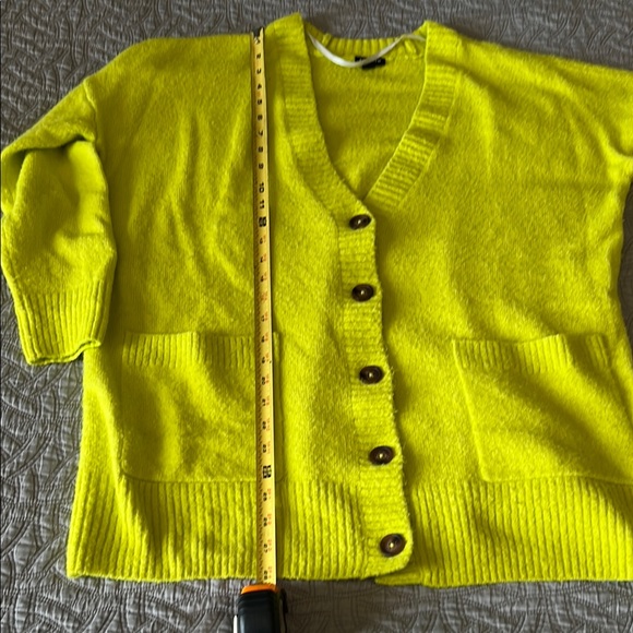 Torrid Lime Green Button-Up Women's Sweater - Picture 5 of 5